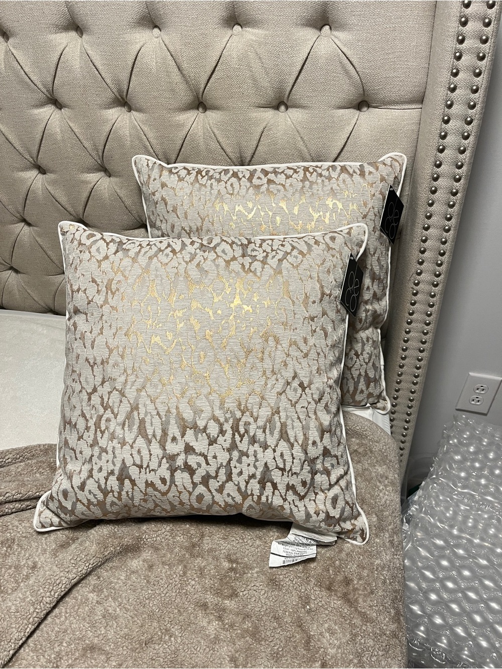 (2) Metallic Decorative Throw Pillow set 20” x 20 “